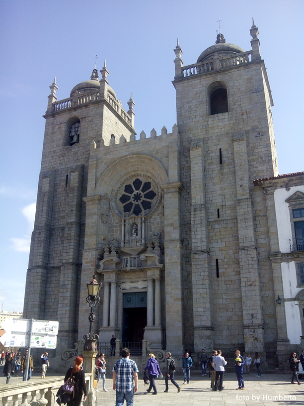 Fotografias de tudo e de todos A Sé Catedral da cidade do Porto, situada no coração do centro