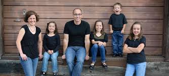 Keluarga Kristen Pengertian Pentingnya Kebutuhan Dan Gereja Lokal Teologia Reformed