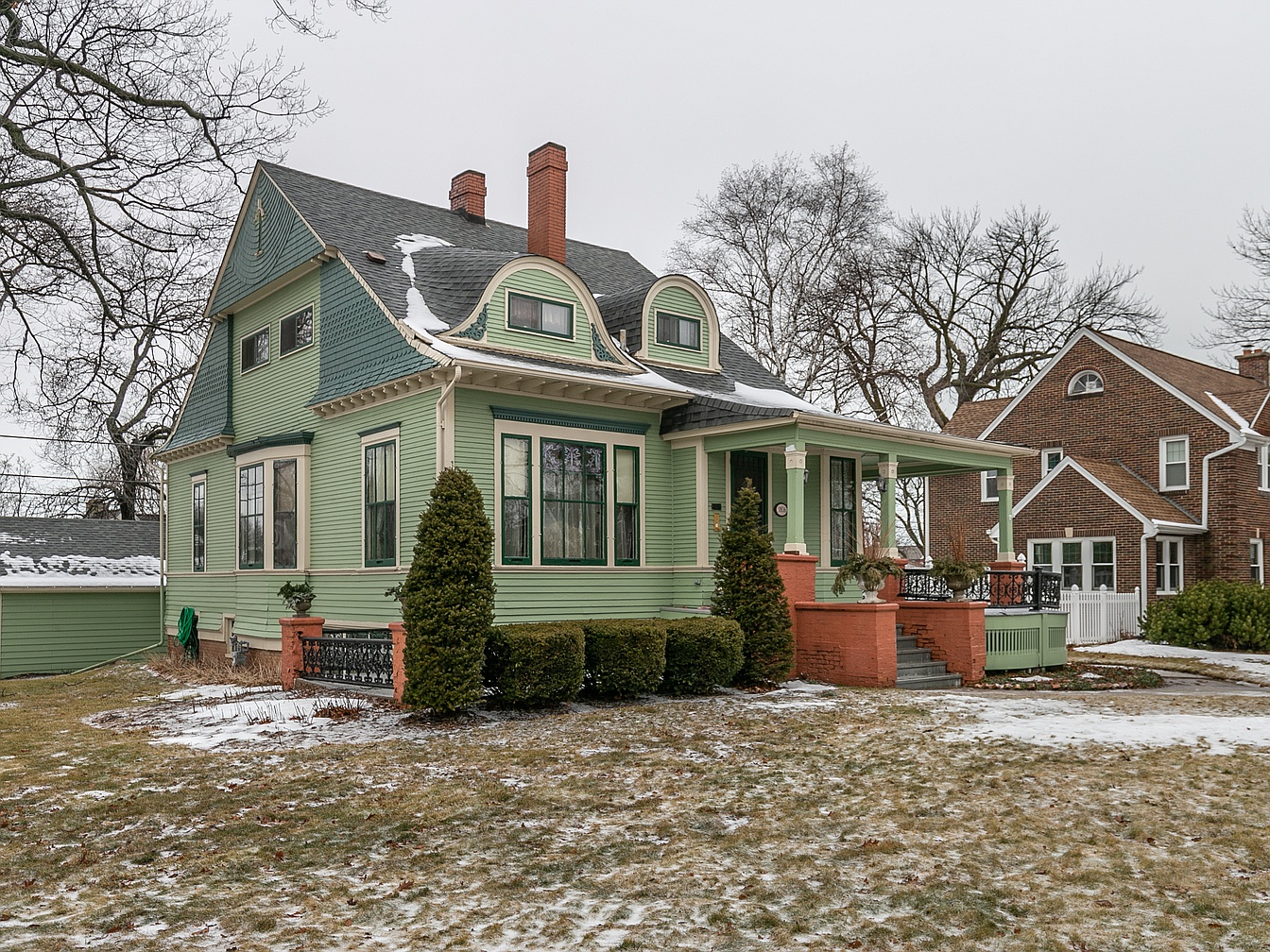 Sweet House Dreams 1890 Victorian in Cudahy, Wisconsin