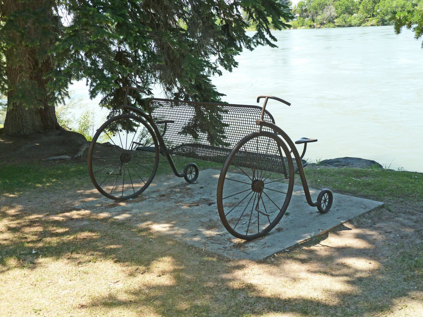 The Queen of Creativity: A few more benches