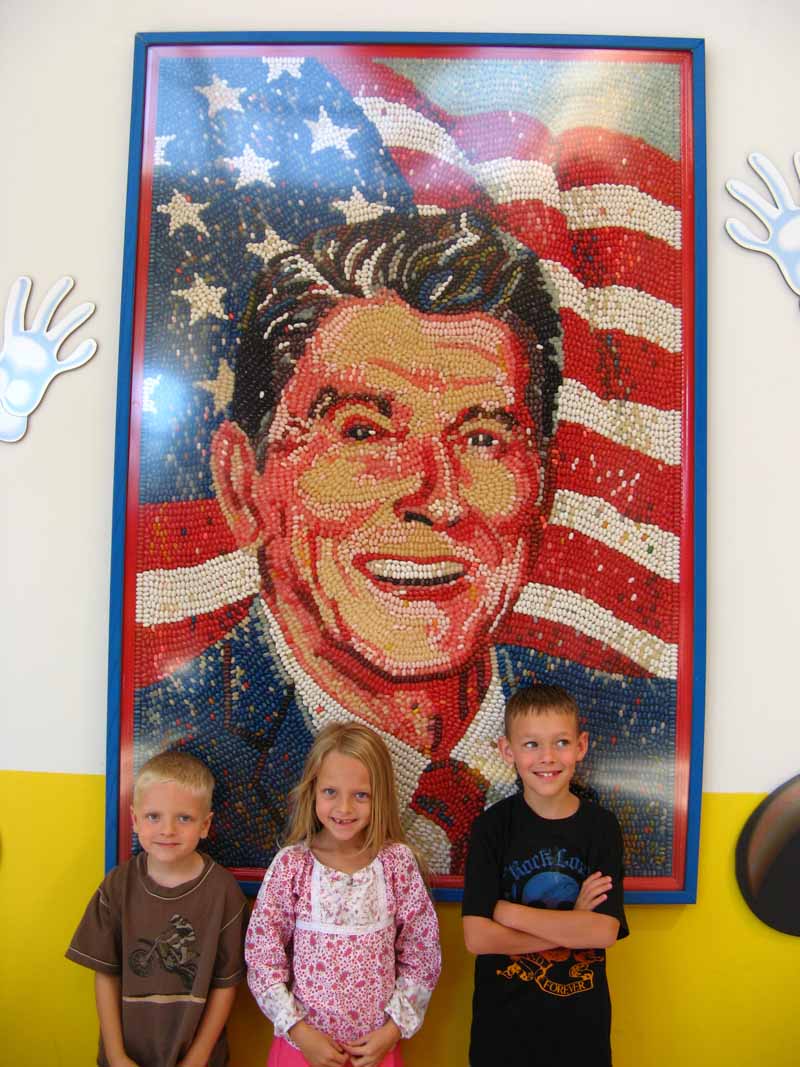 Amanda Creates Jelly Belly Factory