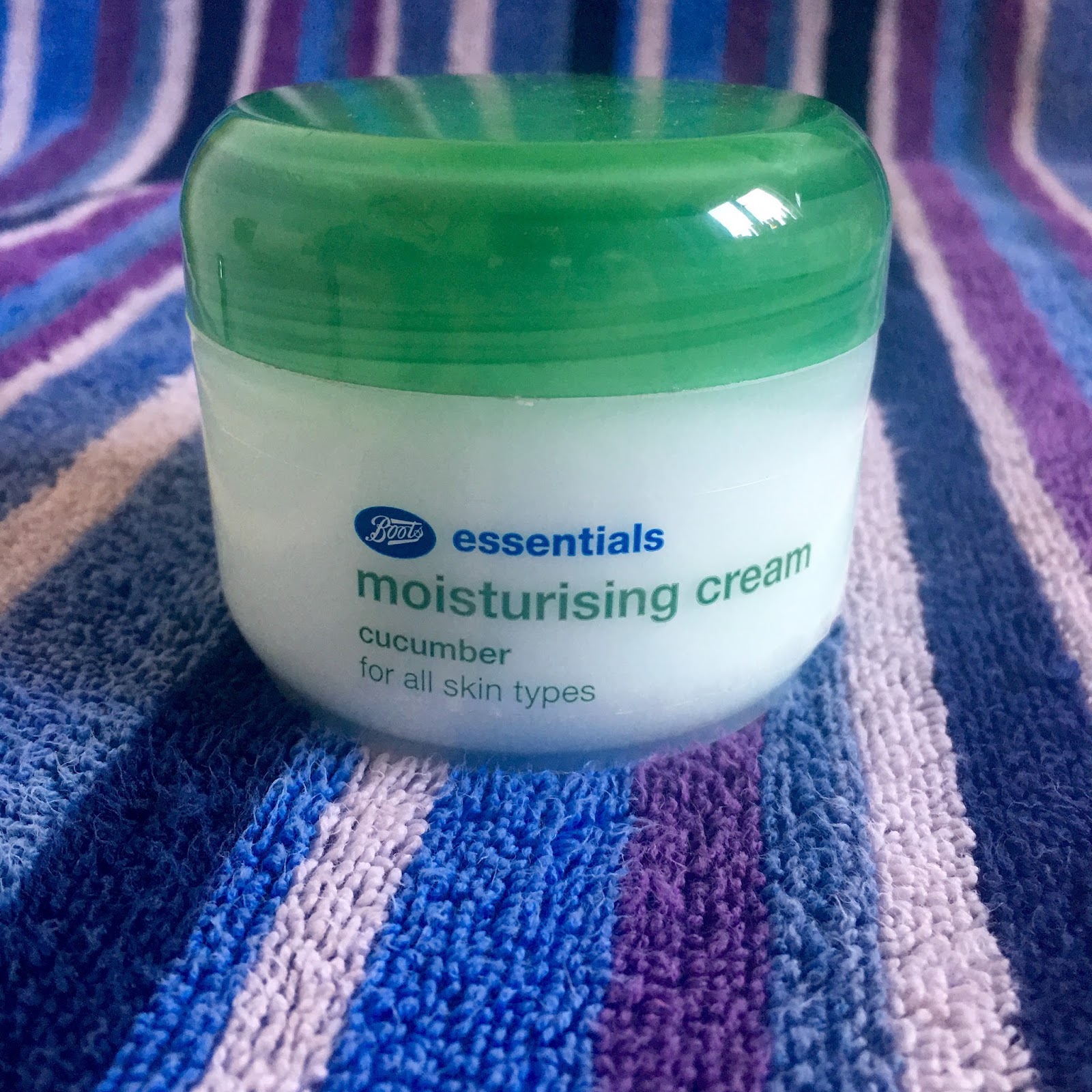 Miggy's Pretty Moonbeams Boots Essentials Moisturising Cream Cucumber