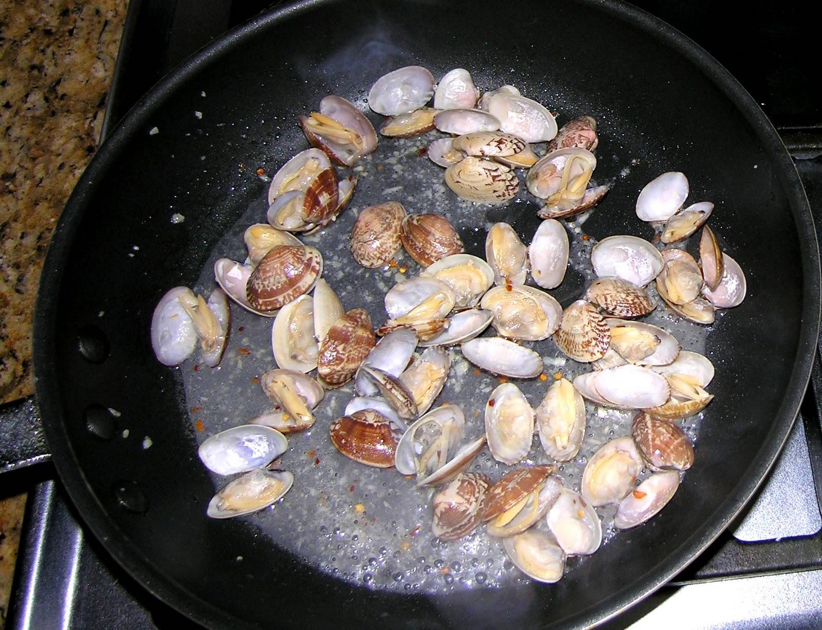 별나라 Cookbook / Beolnara Cookbook Baby Clam Pasta (Pasta al Vongole