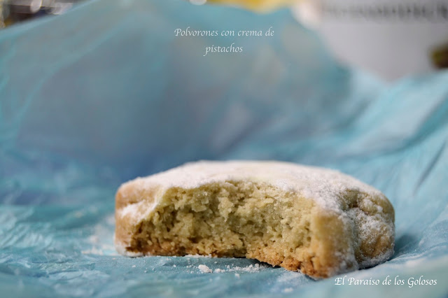 Polvorones Con Crema De Pistachos
