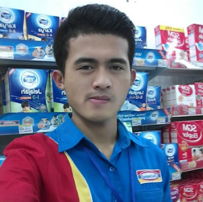10 Pegawai Indomaret Terganteng yang Bisa Bikin Cewek Melongo - Arif