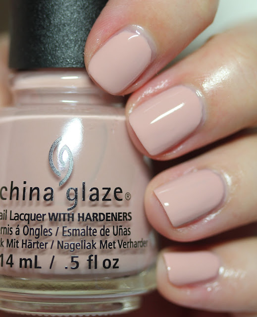 China Glaze Shades of Nude Note to Selfie China Glaze Shades of Nude Note to Selfie