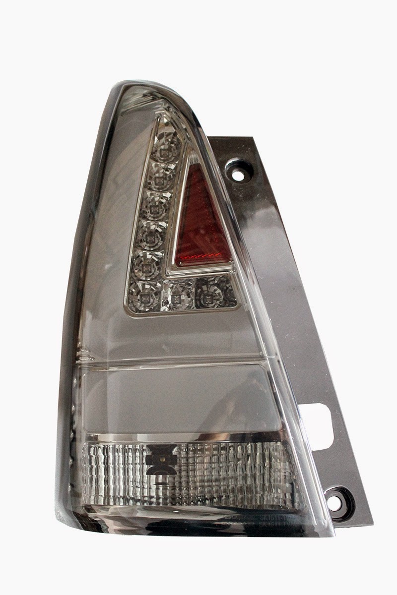 TOYOTA INNOVA 20042014 TAIL LIGHT DEPOT AKSESORI MOBIL