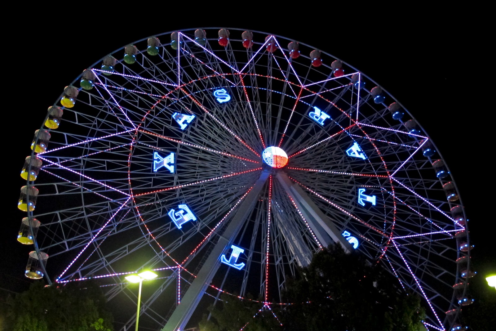 чаплыгин колесо обозрения. парк аттракционов вднх колесо. чертово колесо тюмень. олимпийский парк владикавказ колесо обозрения. колесо обозрения 360 челябинск.