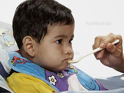 Trik Memperkenalkan Menu Baru Pada Anak yang Susah Makan