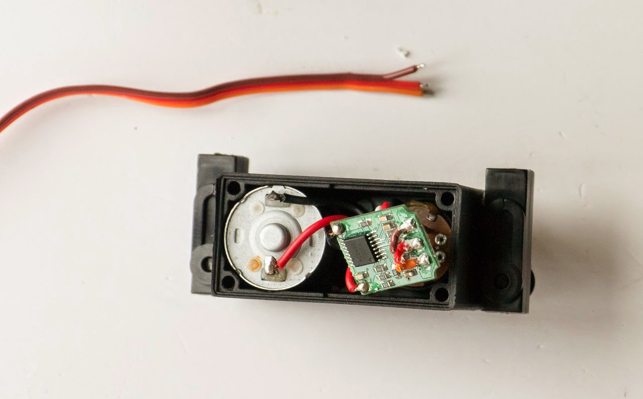 LANE Boys RC Shorten your servo wires