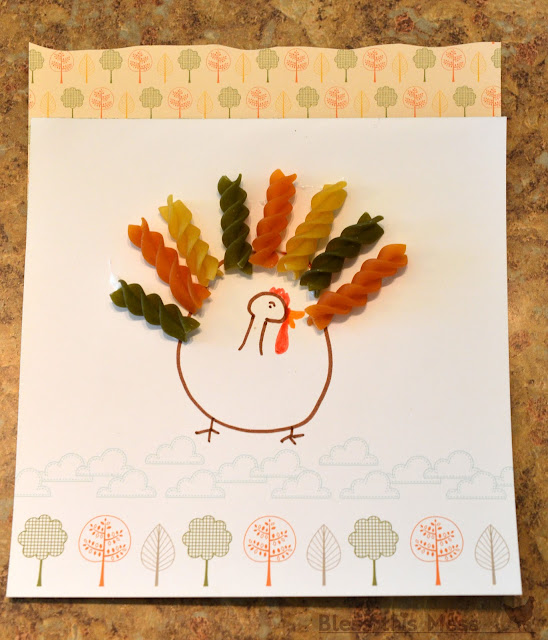 5 quick and easy turkey crafts for kids made with things you already have at home. Great for preschool, a cold day in, or to make while waiting for Thanksgiving dinner to cook!