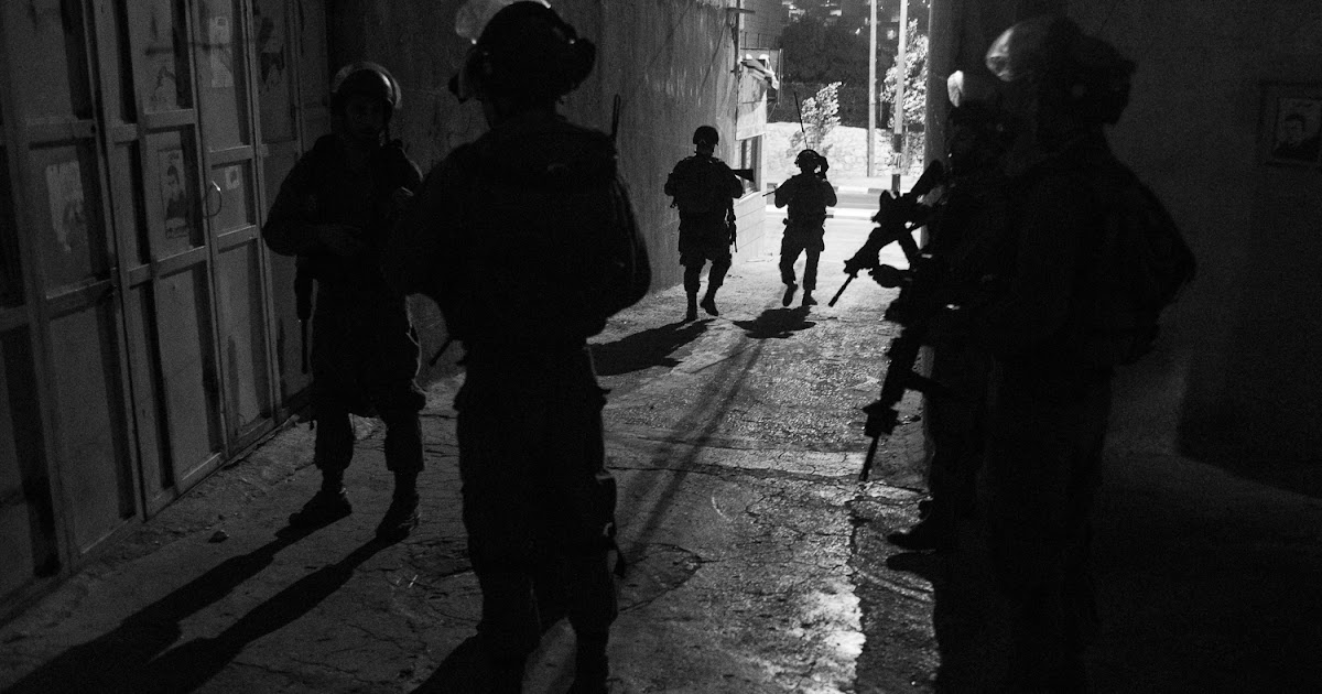 Tres palestinos detenidos en incursiones israelies en Qalqilya - Palestina Libération (Comunicado de prensa)