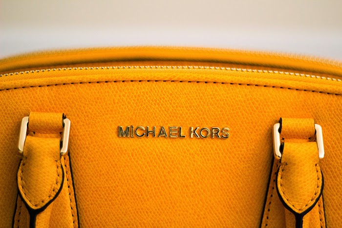 Michael by Michael Kors Medium Reese Satchel Review - Elle Blogs
