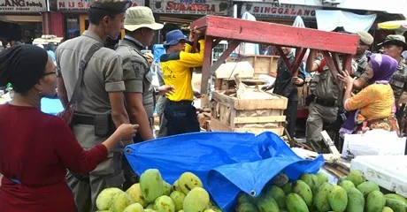 Dirapikan, Jalan Pasar Raya Tak "Berkendai-kendai" Lagi