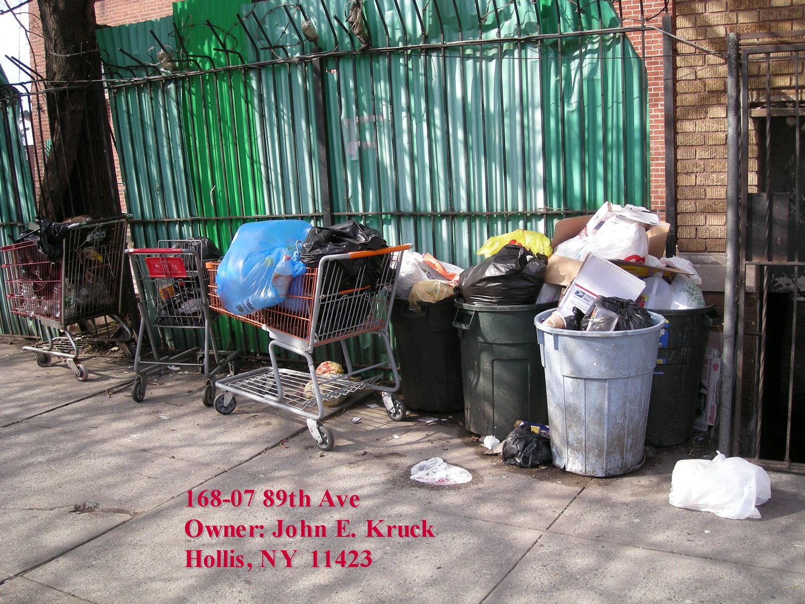 Queens Crap Garbage piled up everywhere