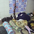Alagoinhas: Polícia Militar apreende fuzil, munições, drogas e recuperam veículo roubado na BR-101