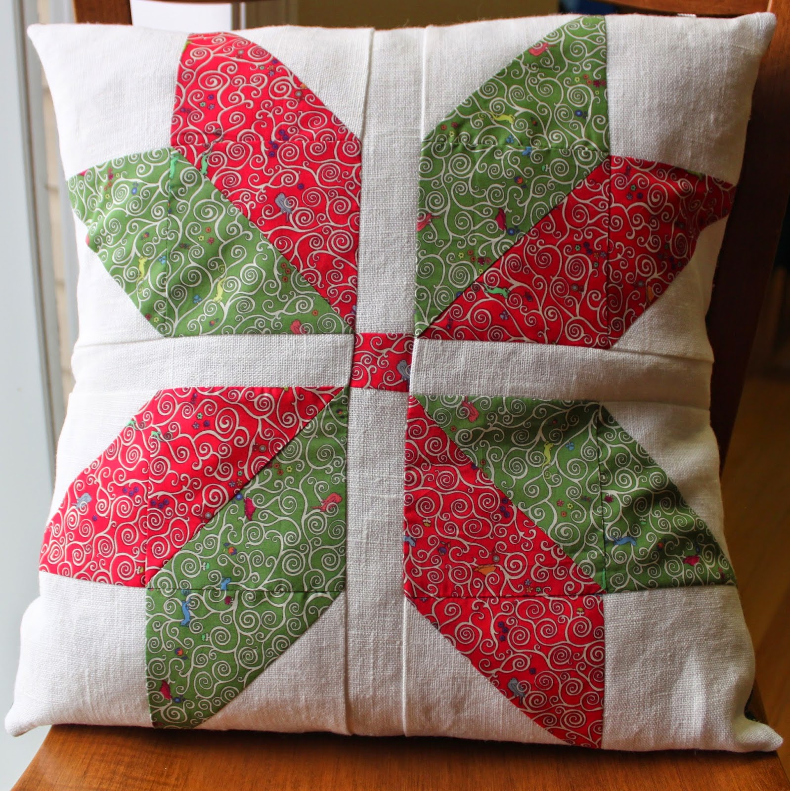 Daydreams of Quilts: Christmas Pillows