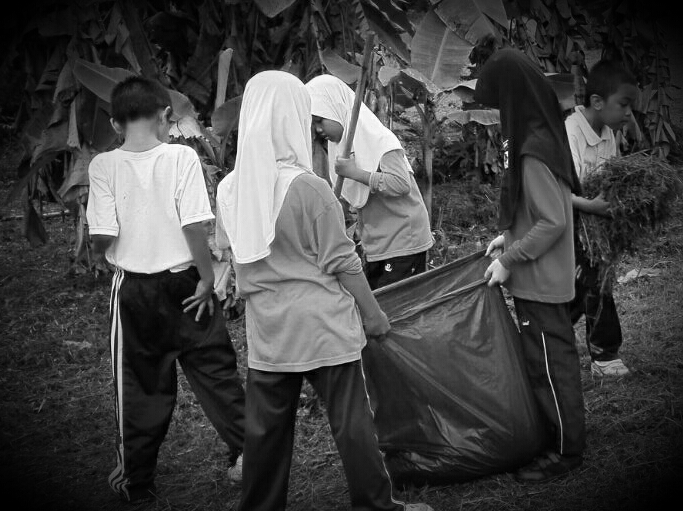 Bentuk Dan Faktor Pendorong Terjadinya Interaksi Sosial