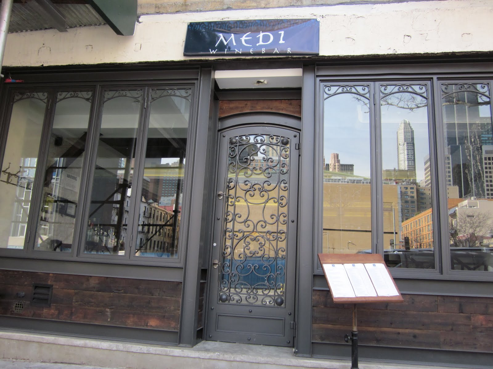 Life with food and drink Medi Wine Bar Finally!