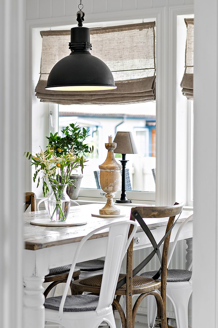 cocina estilo nordico industrial lampara silla tolix blanco escandinavo interiorista barcelona alquimia deco