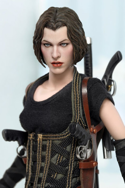 1/6 Hot Toys MMS139 Resident EVIL Afterlife Alice Figure Milla Nepal KnifeX2 