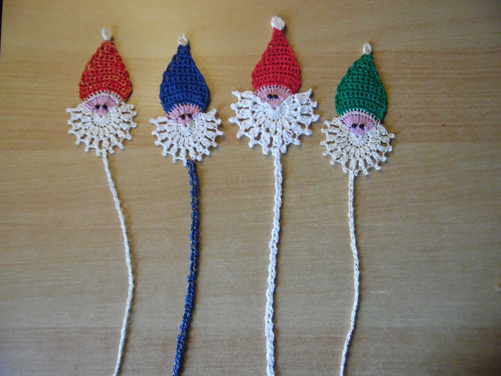 Lavoretti Di Natale Ai Ferri.I Lavoretti Di Zia Tizzi Segnalibri Natalizi