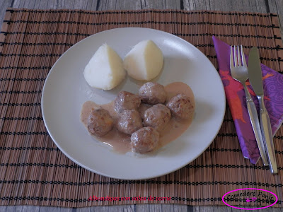 Albóndigas Suecas con salsa de carne (Köttbullar)