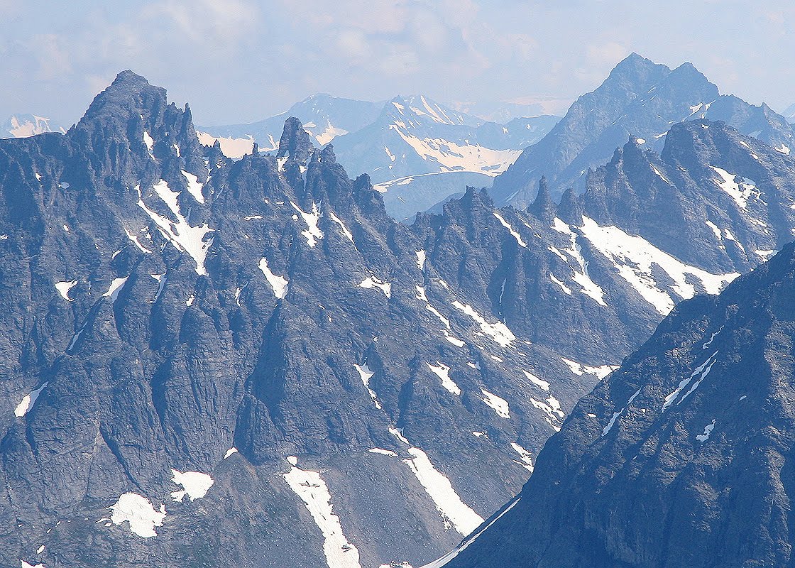 Troll Wall Cliffs & Canyon