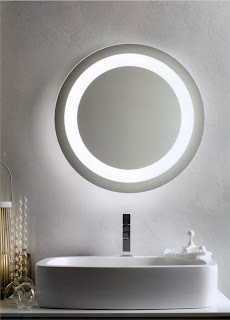 http://shop.outletarreda.com/bagno-lavanderia/specchi-da-bagno/specchio-design-tondo-cm-60-con-lampada-fluorescente-e-antiappannamento-art-194.html