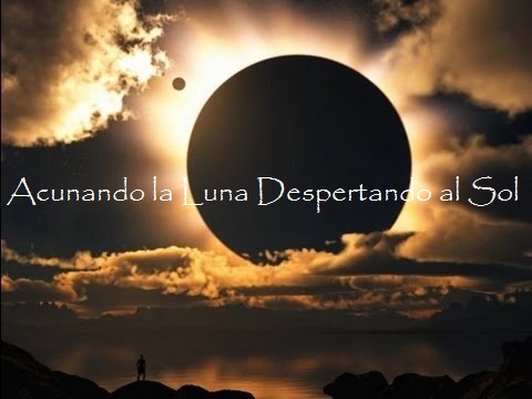 Acunando la Luna... buscando portada para el libro