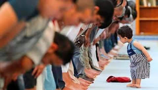 Curhatan orang yang Butuh Masjid Ramah Anak-Anak