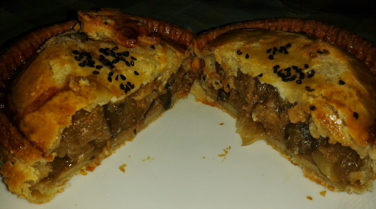 Toppings Steak, Shallots and Mushroom Pie Review