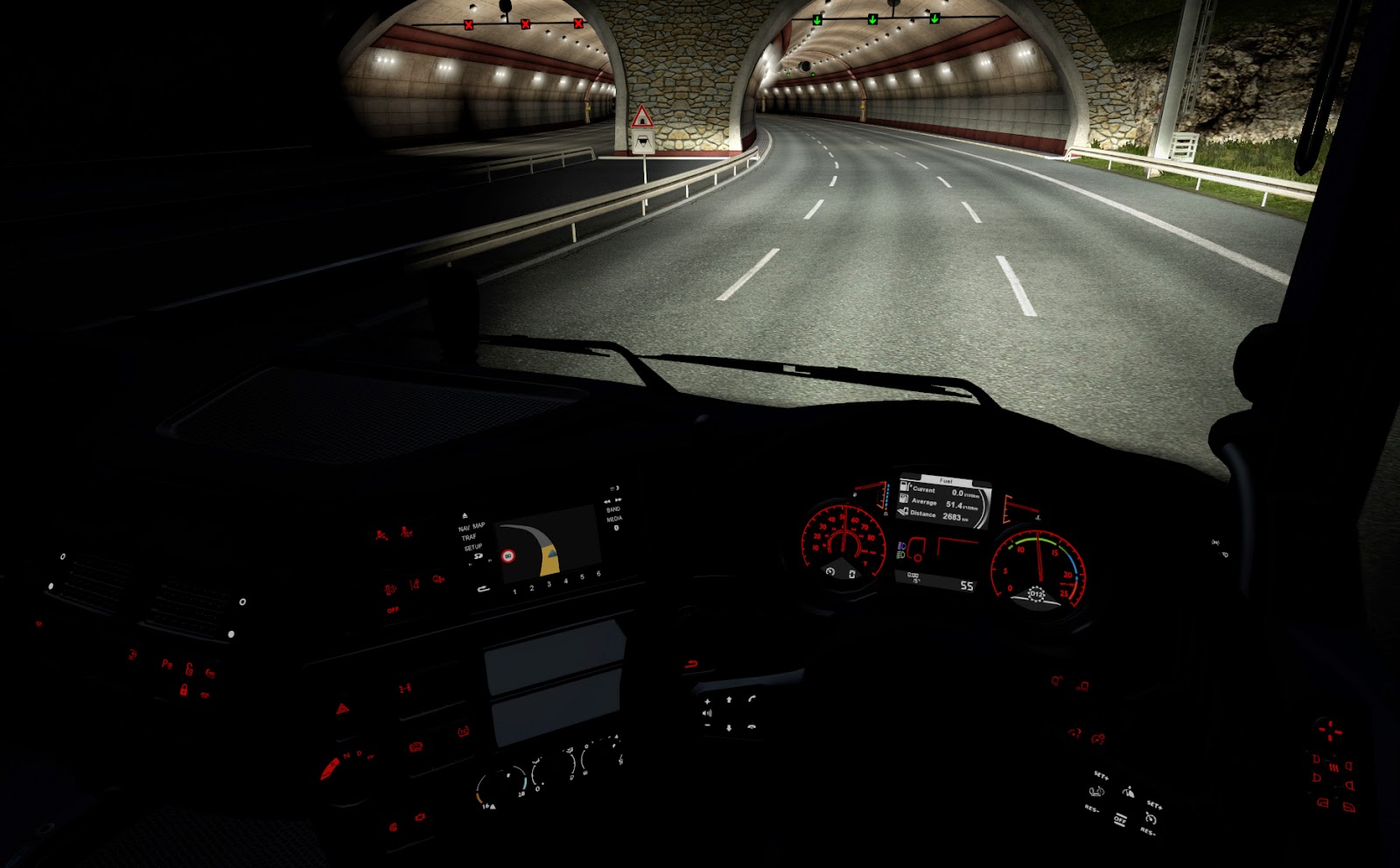 DAF_Euro6_dashboard_at_night.jpg