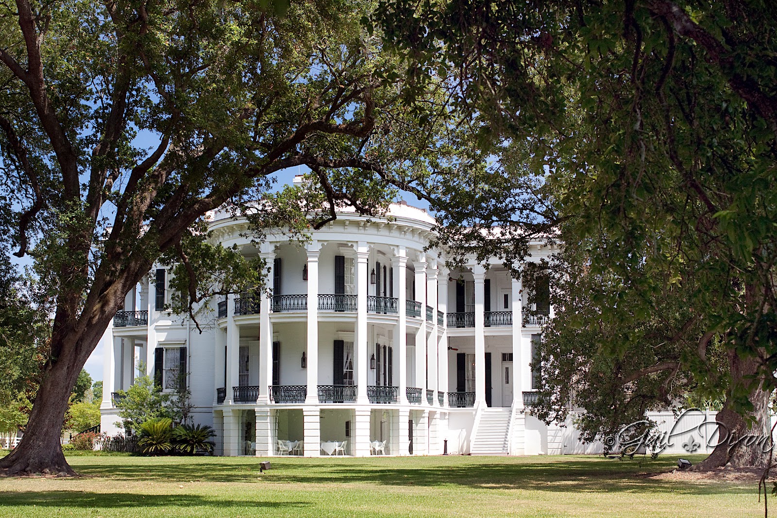 Louisiana Belle White Castle