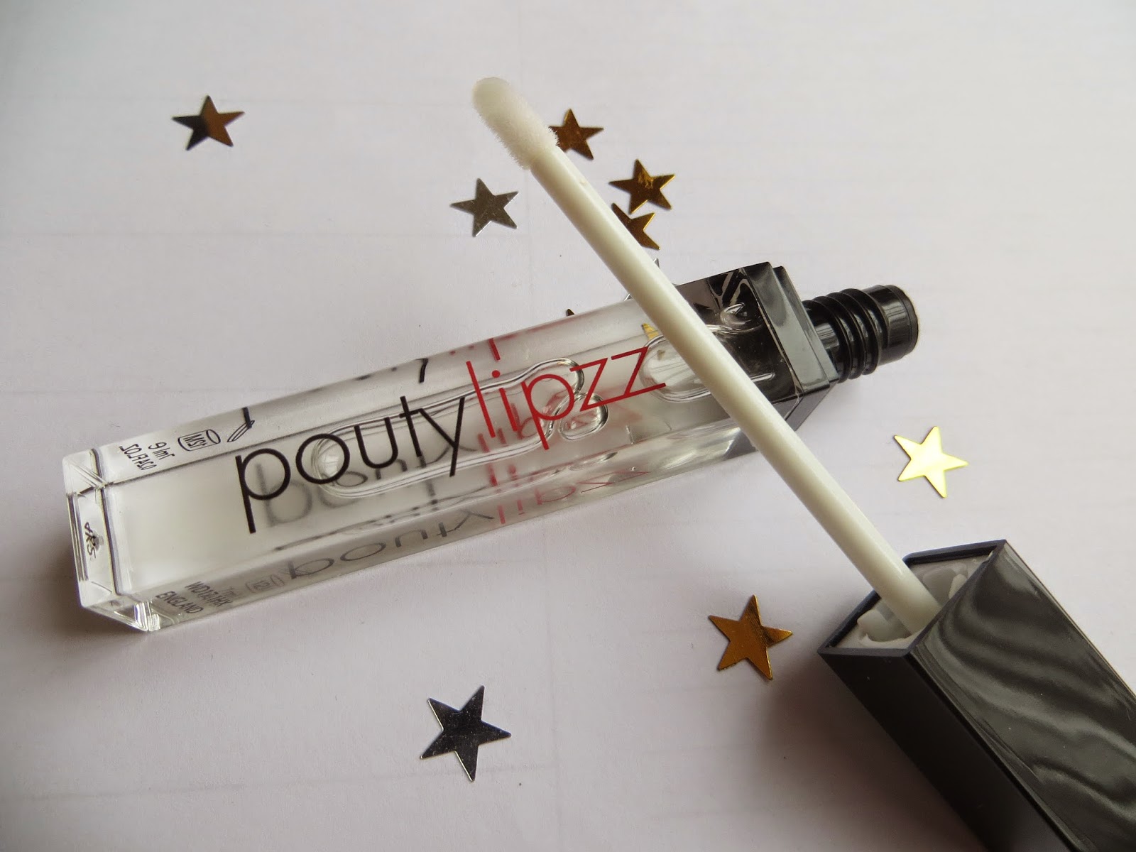 Review, latest beauty releases, bbloggers, beauty, makeup, natural pout, kylie jenner lips, lip plumper