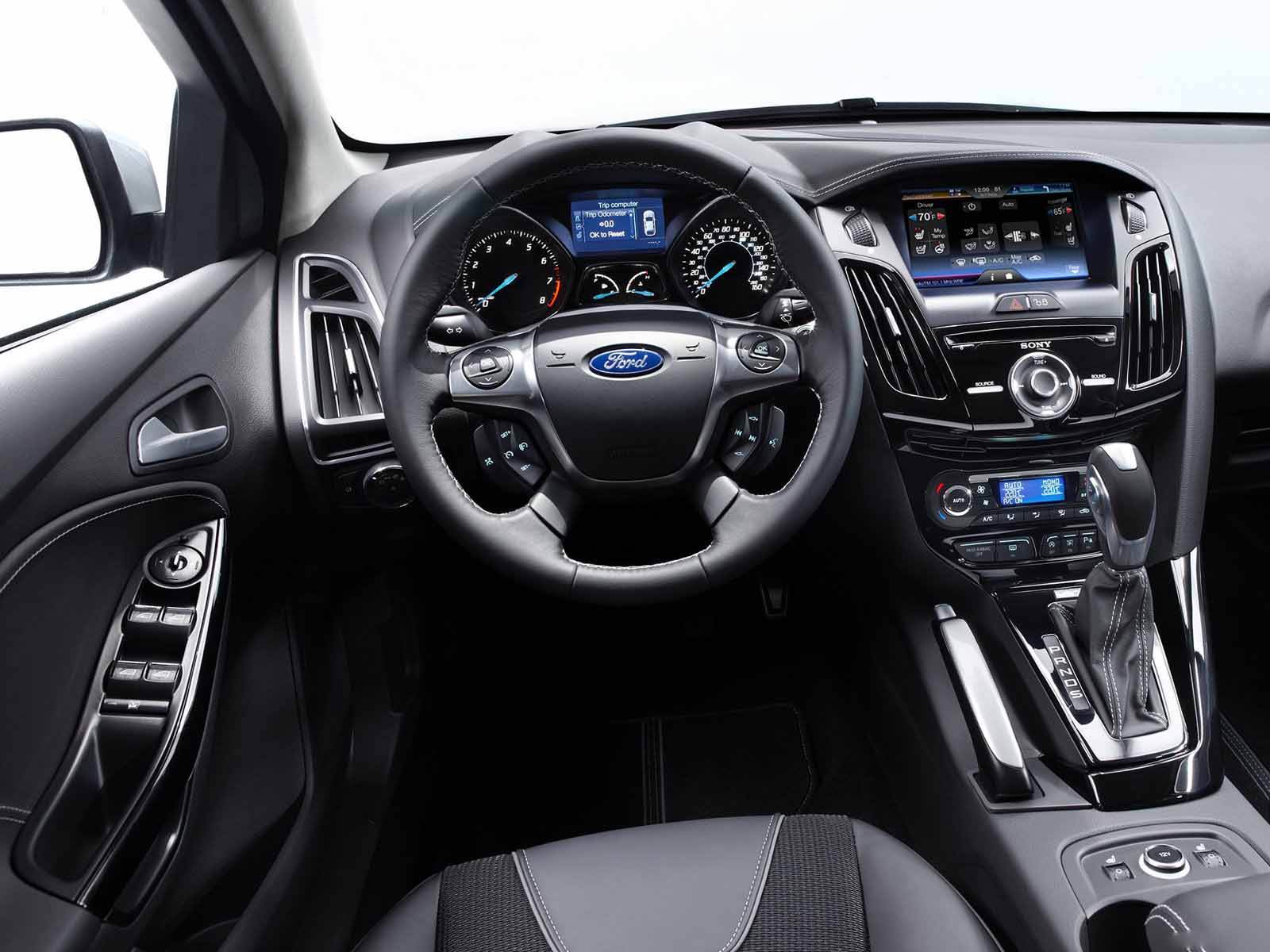 Interior 2014 Ford Focus Se