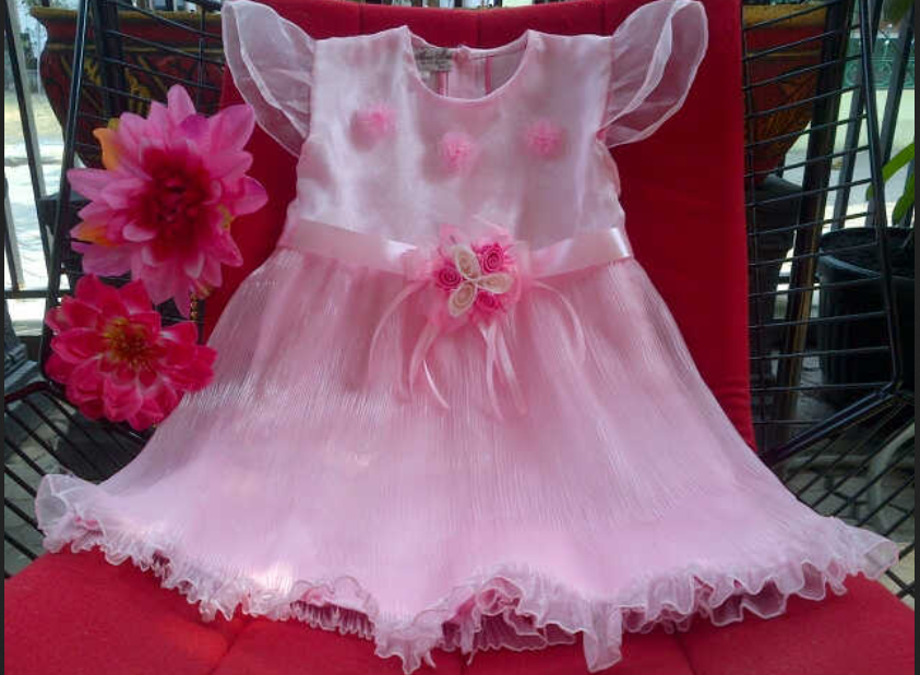 gaun pengantin anak perempuan 