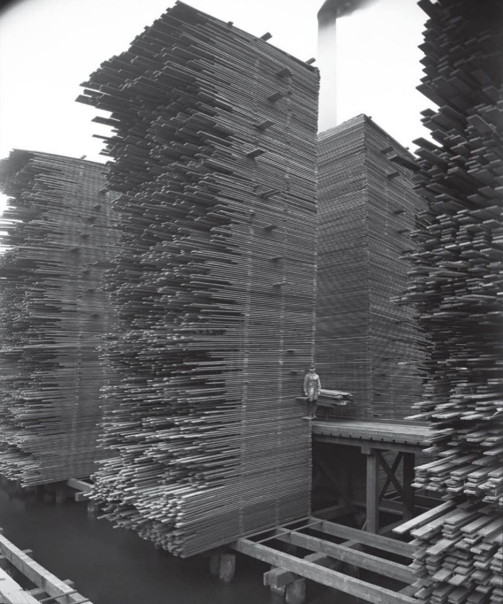 3 Breathtaking Pictures of Stacks of Lumber From the Early 20th Century