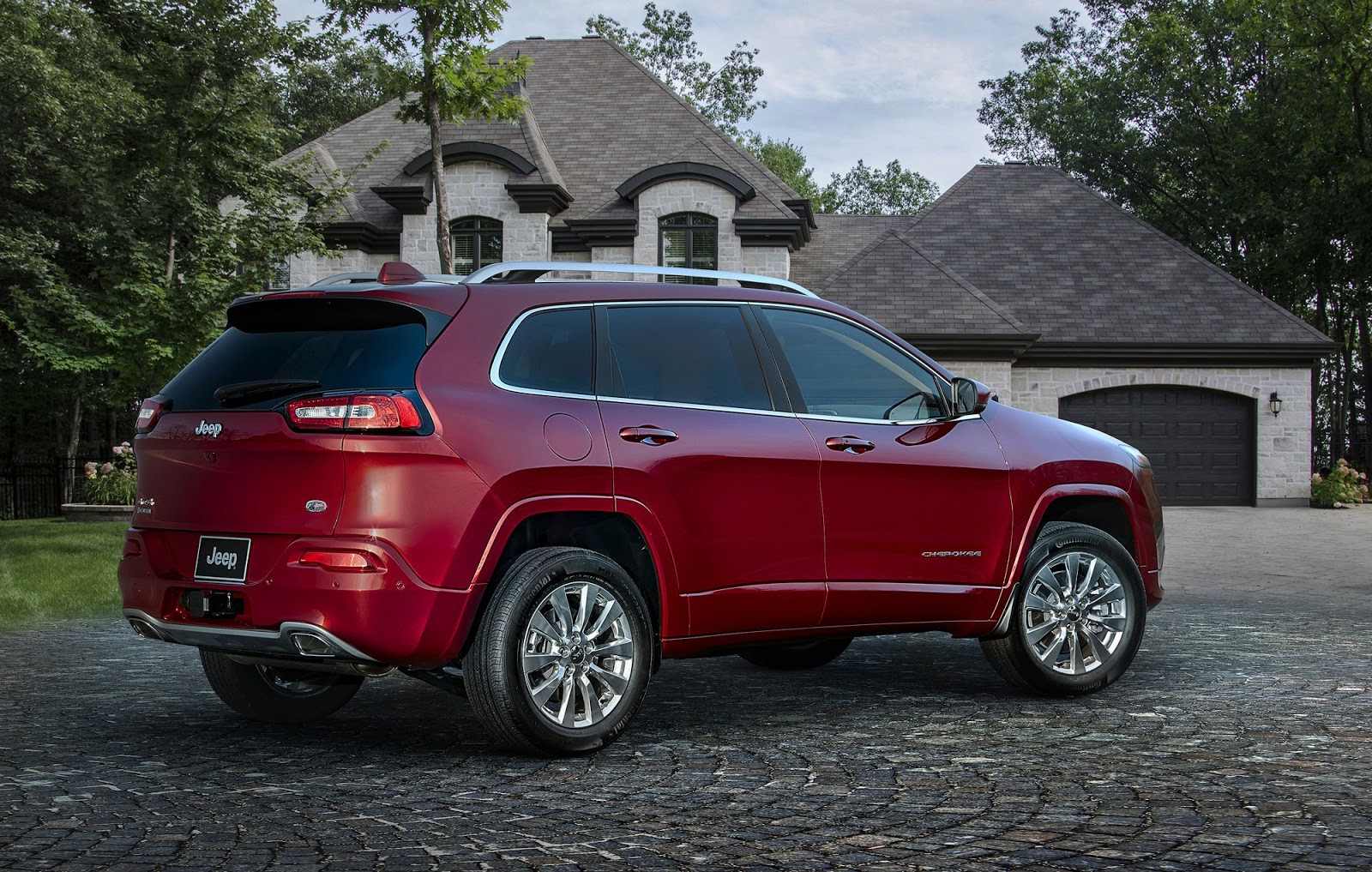 Facelifted 2018 Jeep Cherokee spied looking more... Normal | VW Vortex