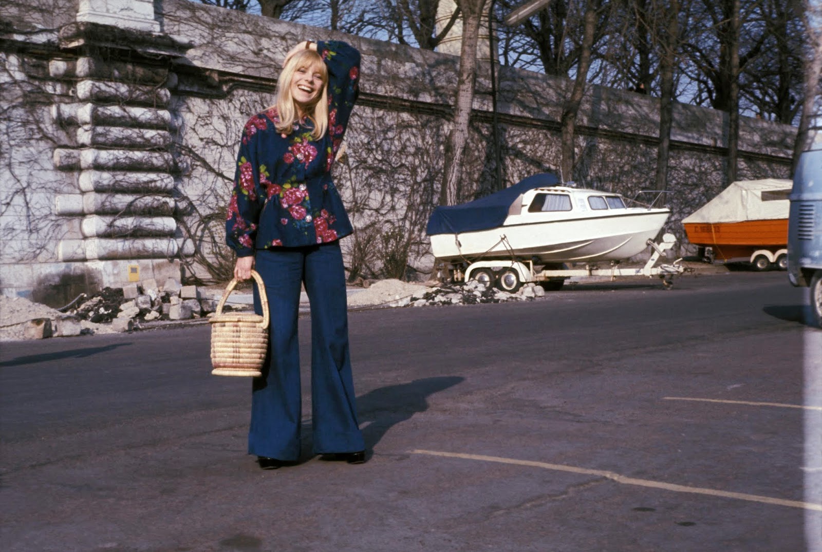 30 Beautiful Photos of a Young France Gall in the 1960s ~ vintage everyday