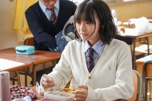Nana Mori sebagai Yoriko Kosaka Nana Mori sebagai Yoriko Kosaka