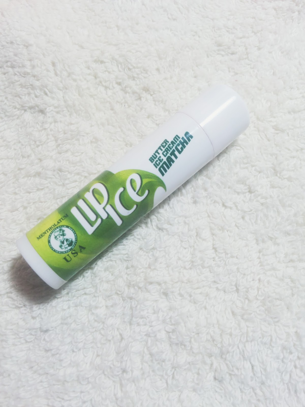 Review Lip Ice Butter Ice Cream Matcha / PETRICHOR