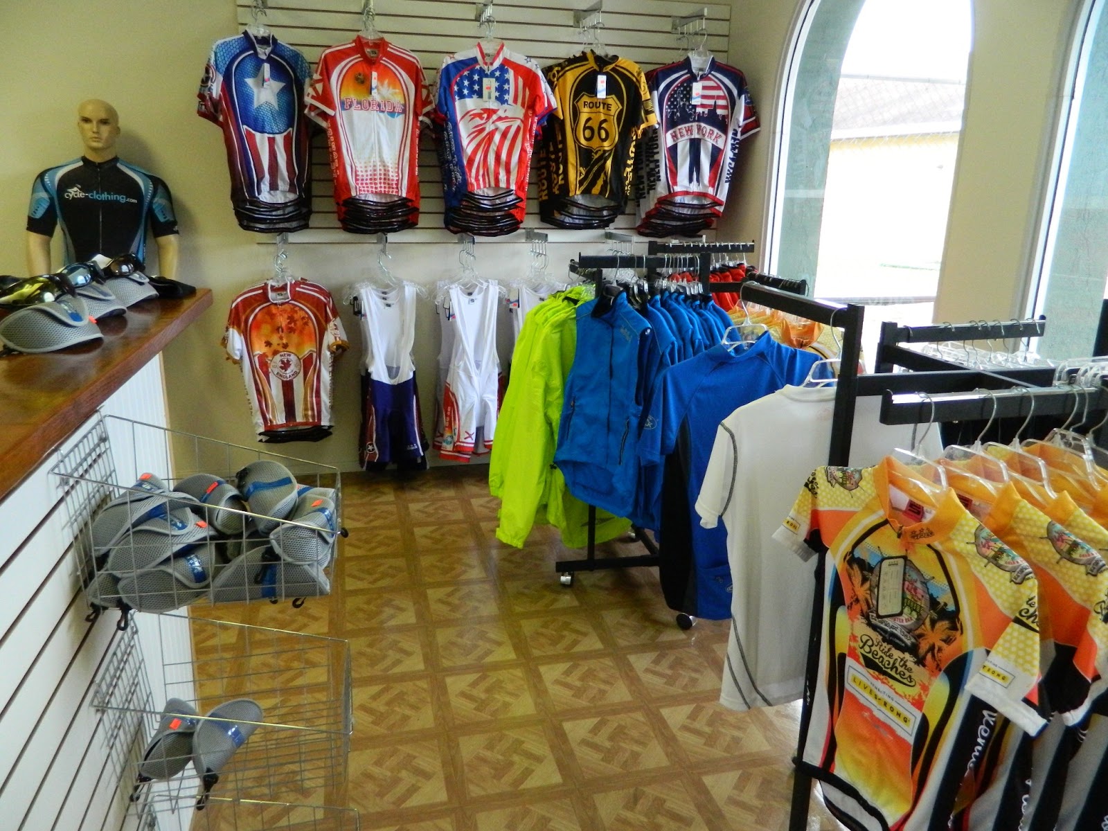 UK CycleClothing Opens Shop in Englewood