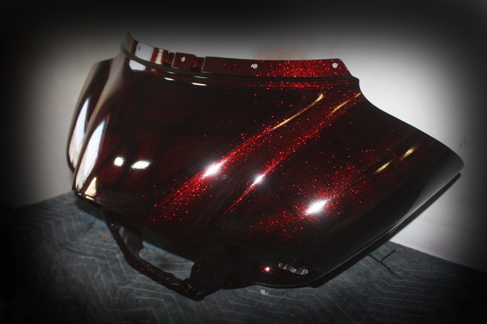 Online Motorcycle Paint Shop: Candy red metal flake on black