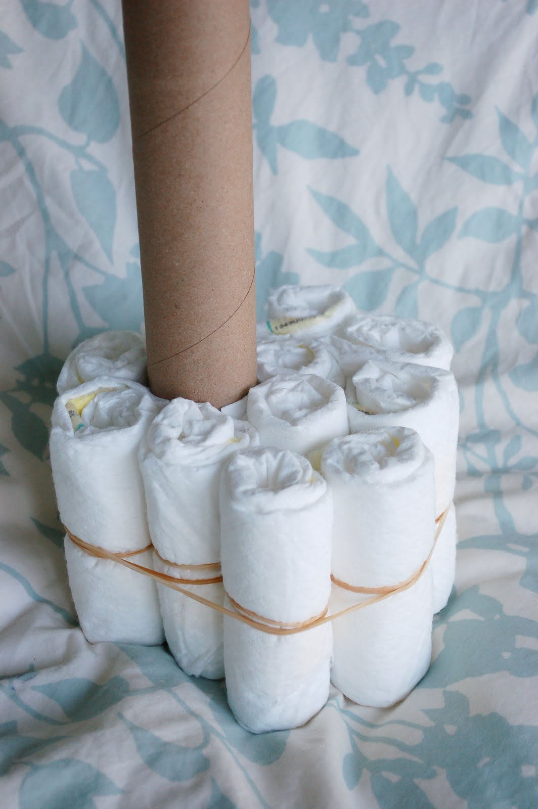 Alli Crafts: Craft Tutorial: How to Make a Diaper Cake