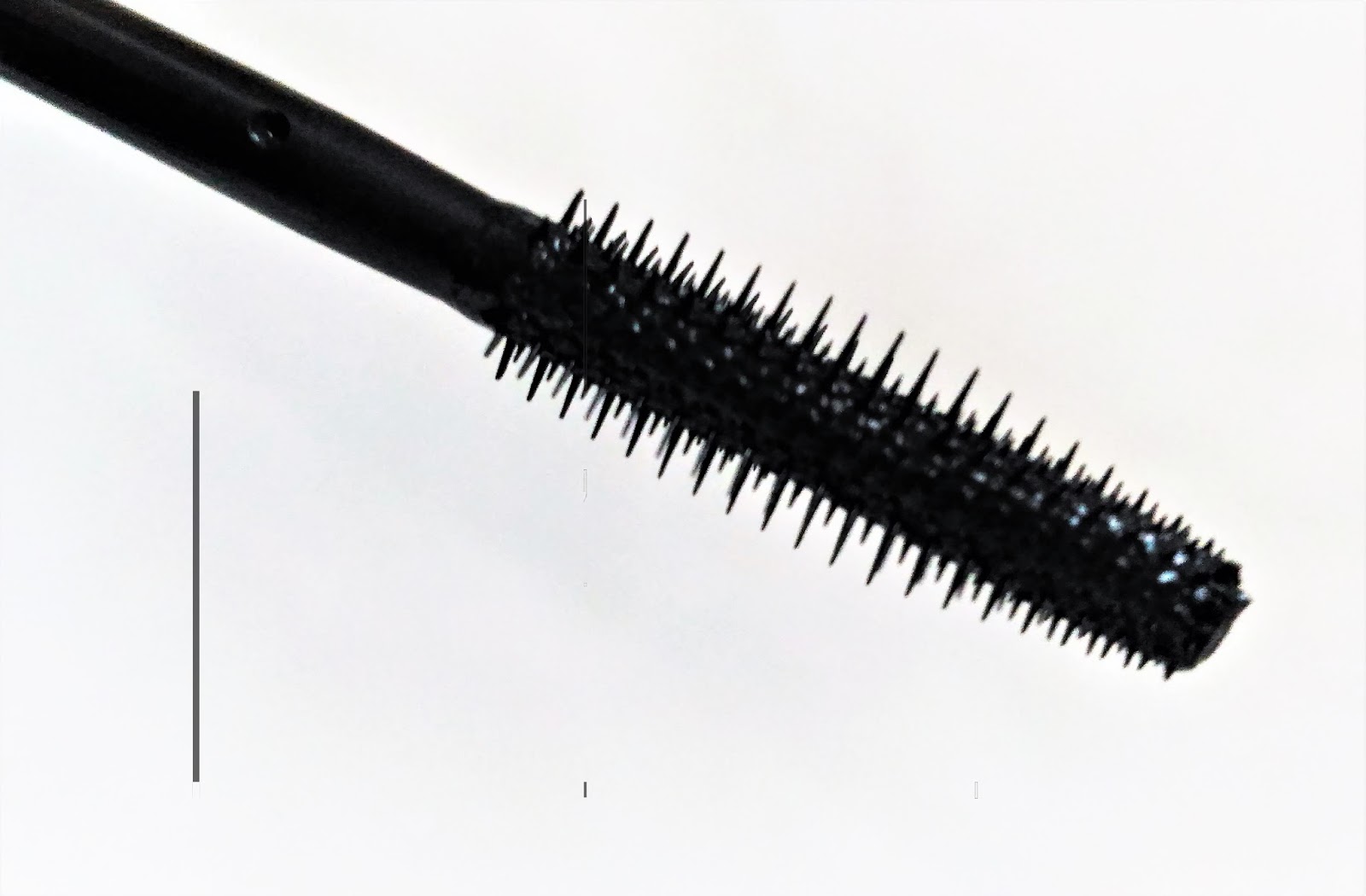Beauty & Beyond Oriflame Giordani Gold Iconic AllInOne Mascara Review