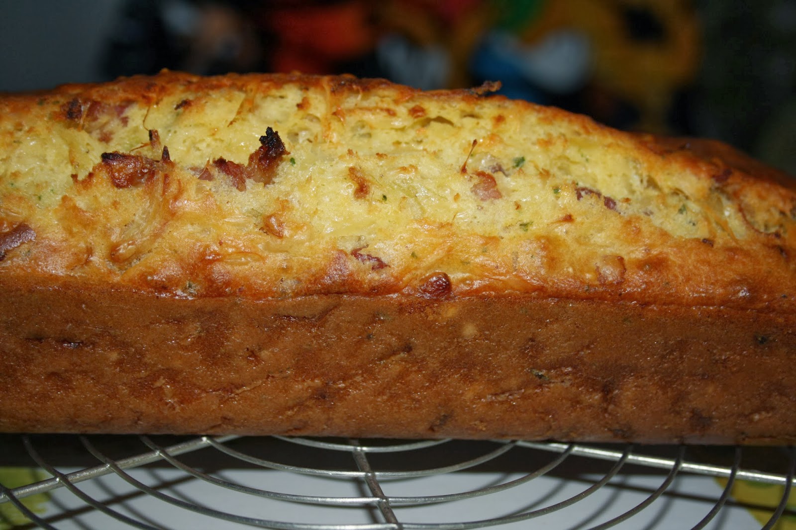 La fougère se balade: Cake lardons oignons fromage