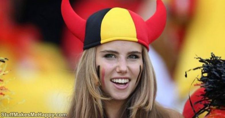 24 Spicy Photos Of Hot Female Fans In Fifa World Cup 2018