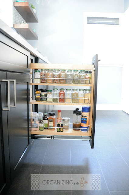 Pull out spice drawer :: OrganizingMadeFun.com Pull out spice drawer :: OrganizingMadeFun.com