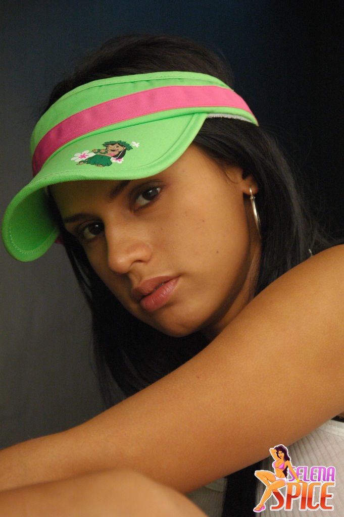 Andrea Rincon - Selena Spice - Cachetero Verde - Sexy Modelos Famosas